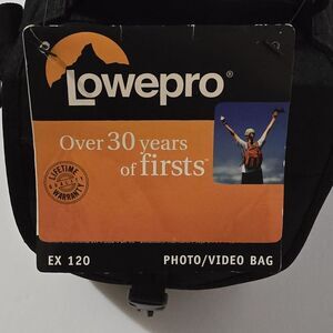 NEW with Tags LowePro Nova Micro AW Photo-Video Bag and Strap NWT Excellent Cond